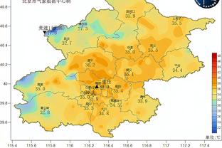 ?打花比赛！哈登、乔治和小卡悠闲坐上替补席