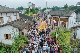 记者谈海港超级杯输球：两名中卫速率慢，无法承受双外援中锋冲击